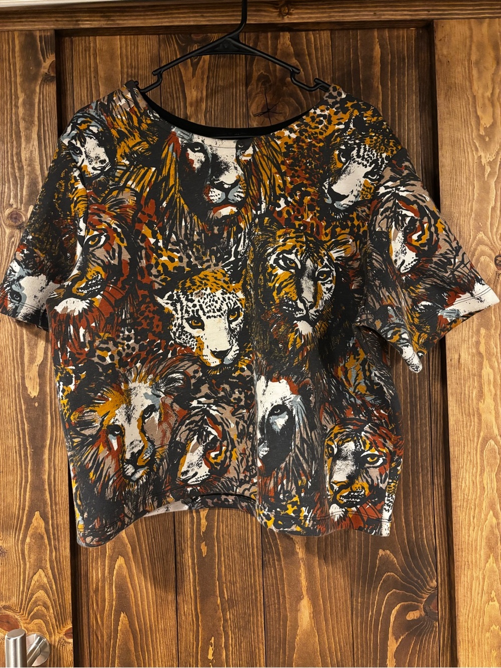 H&M Wildcat Print Short Sleeve Cropped Shirt Large